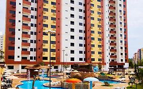 Apto 3 Quartos no Golden Dolphin